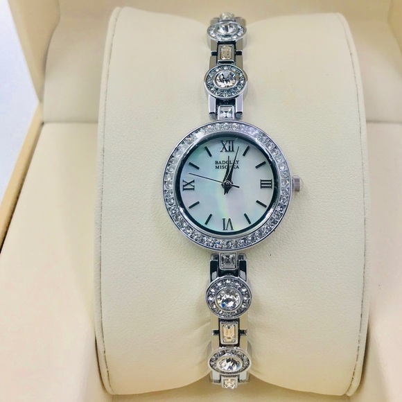 Badgley Mischka Women's Silver-tone Crystal Watch - Picture 5 of 8